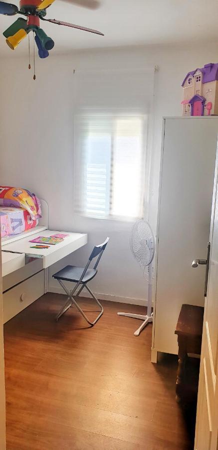Sevilla ,Piso Completo En Buena Zona,Wifi Y Aparcamiento Extérieur photo