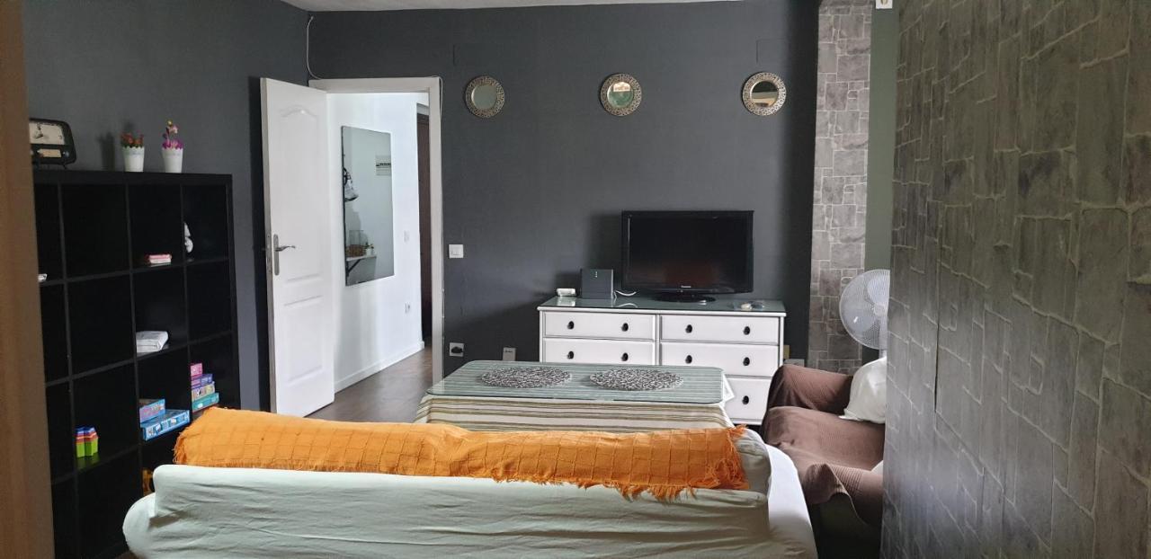 Sevilla ,Piso Completo En Buena Zona,Wifi Y Aparcamiento Extérieur photo